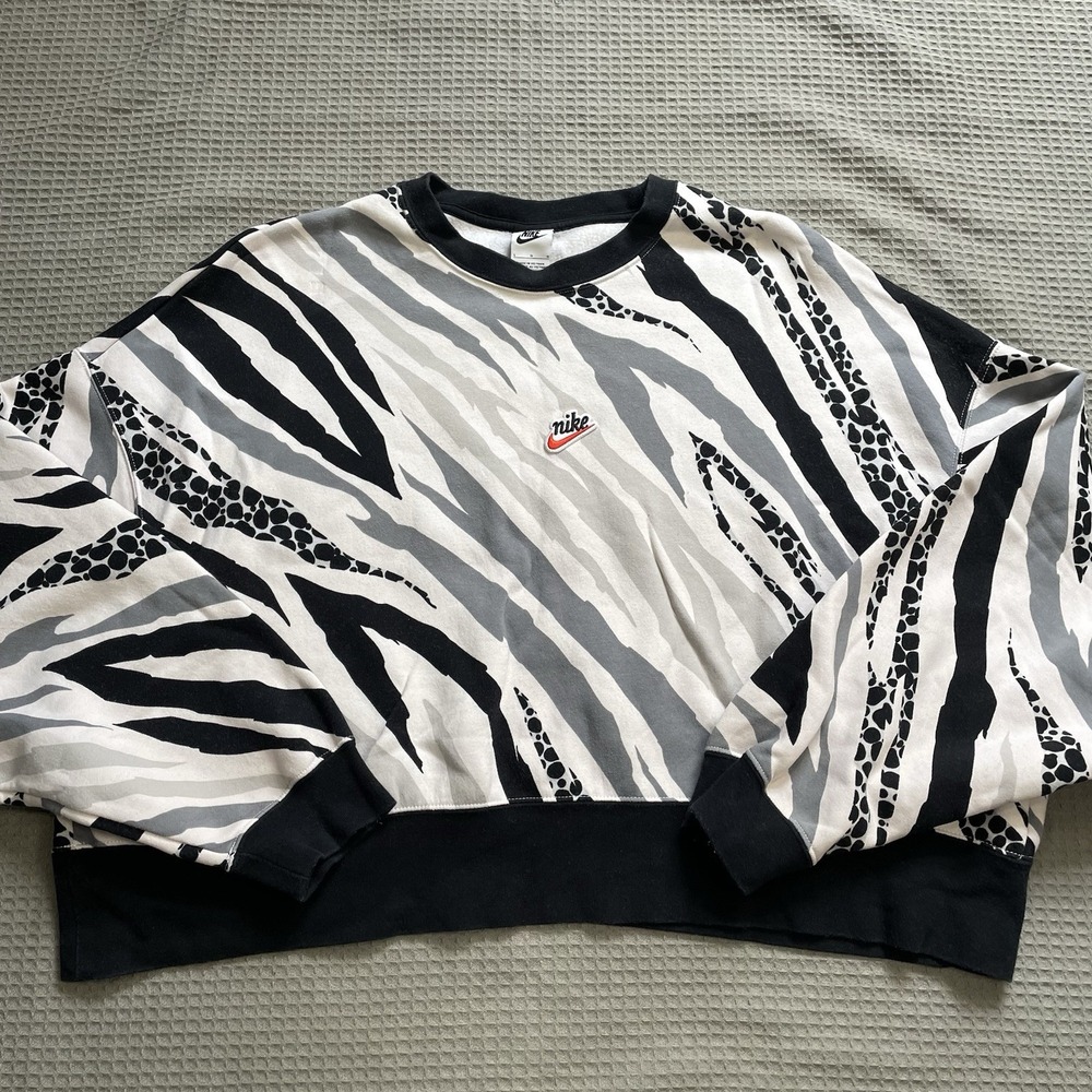 Nike Sportswear Airloom Animal Stripe Sweatshirt Large Womens Cropped Oversized